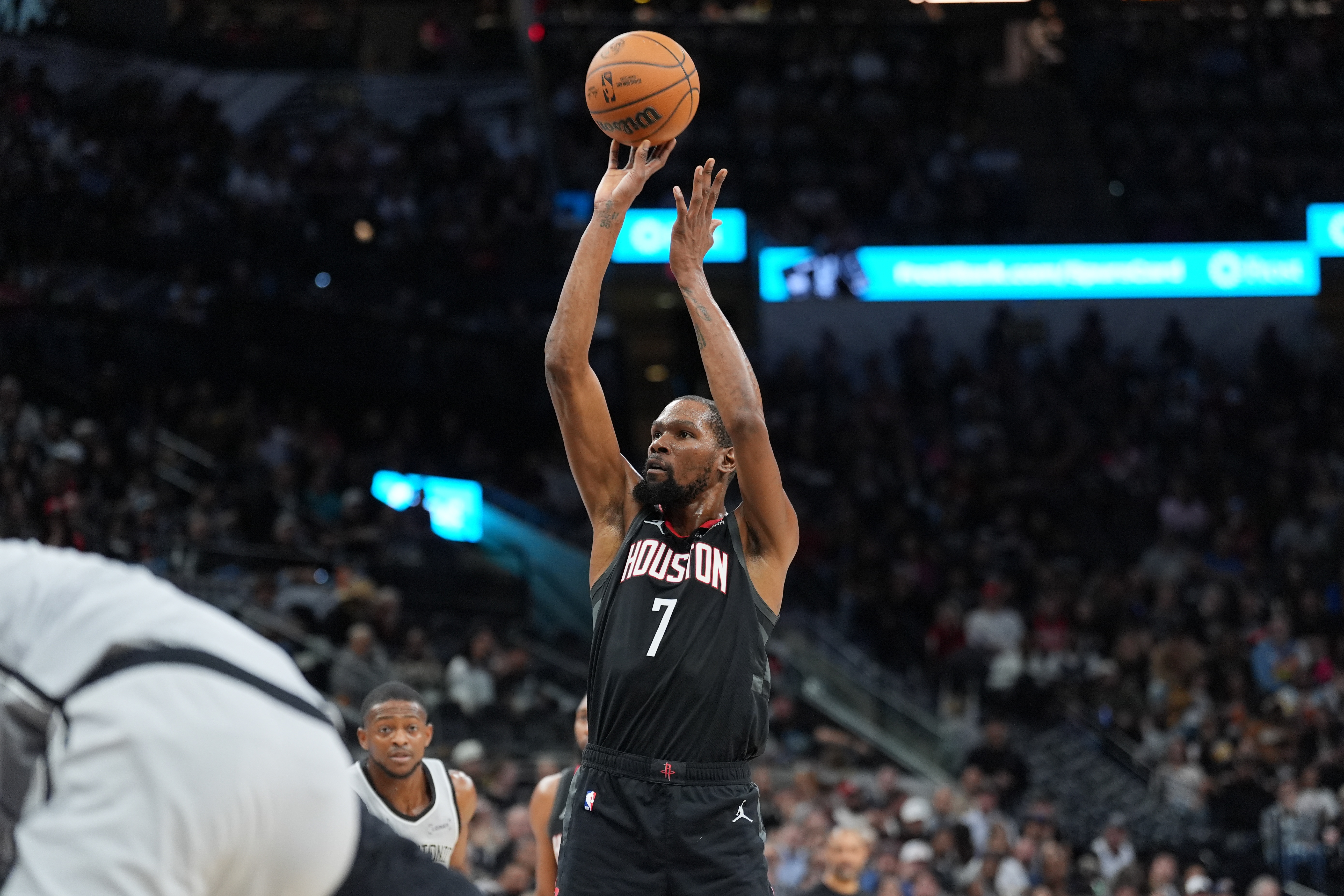 开云体育下载网址-杜兰特生涯第343场至少30分且TS60%+ 历史第二多&amp;詹姆斯411第一