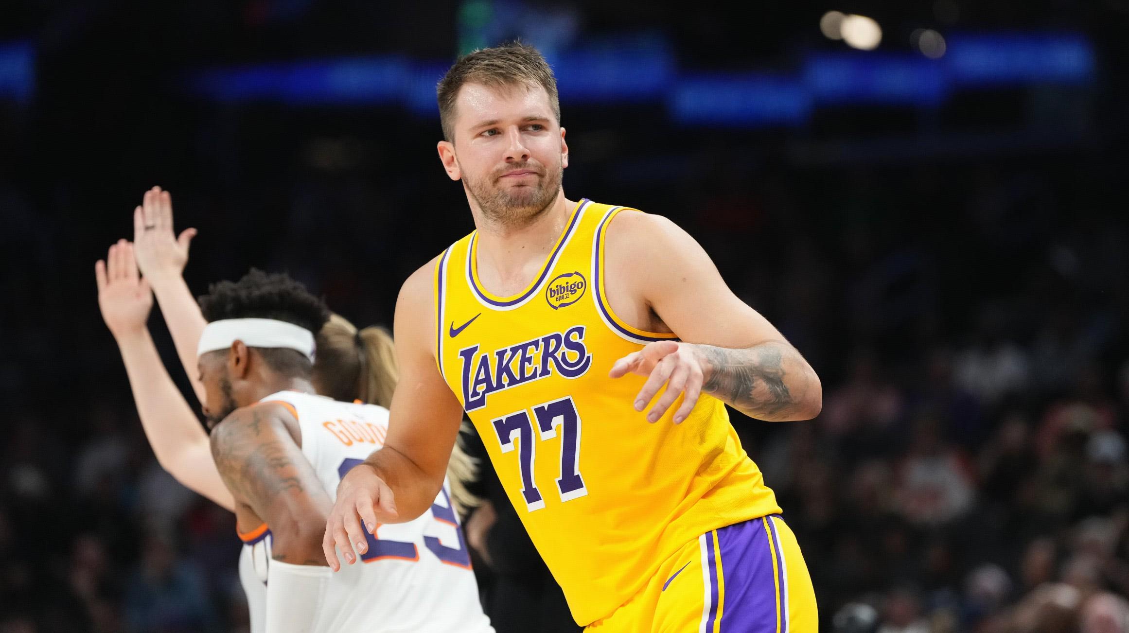 开云体育下载网址-NBA常规赛数据王：东契奇得分王，约基奇领跑篮板助攻